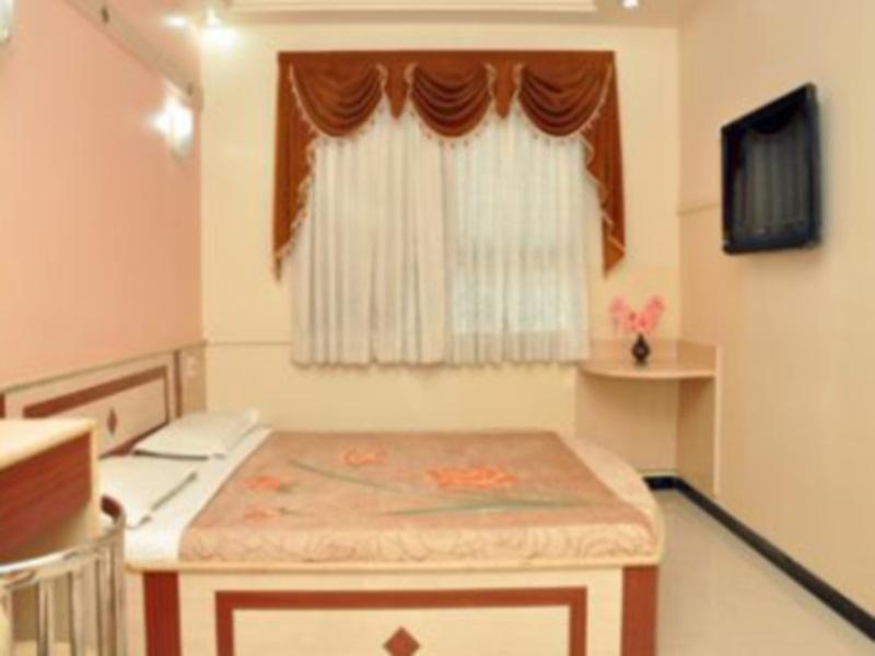 Hotel Everstar Rajkot Dış mekan fotoğraf
